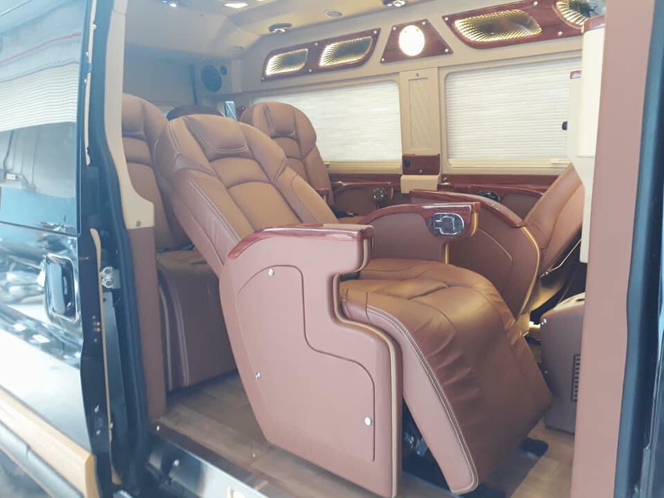 Thuê xe limousine dcar Hà Nội đi Sapa