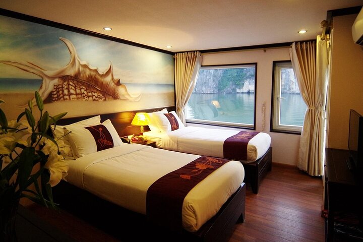 Du thuyền Hạ long Crown Legend 2 ngày 1 đêm