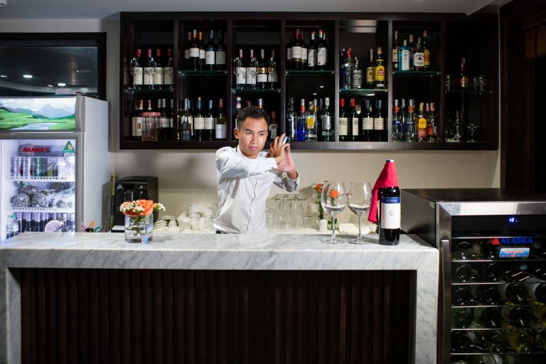 Du thuyền Hạ Long Jade Sails