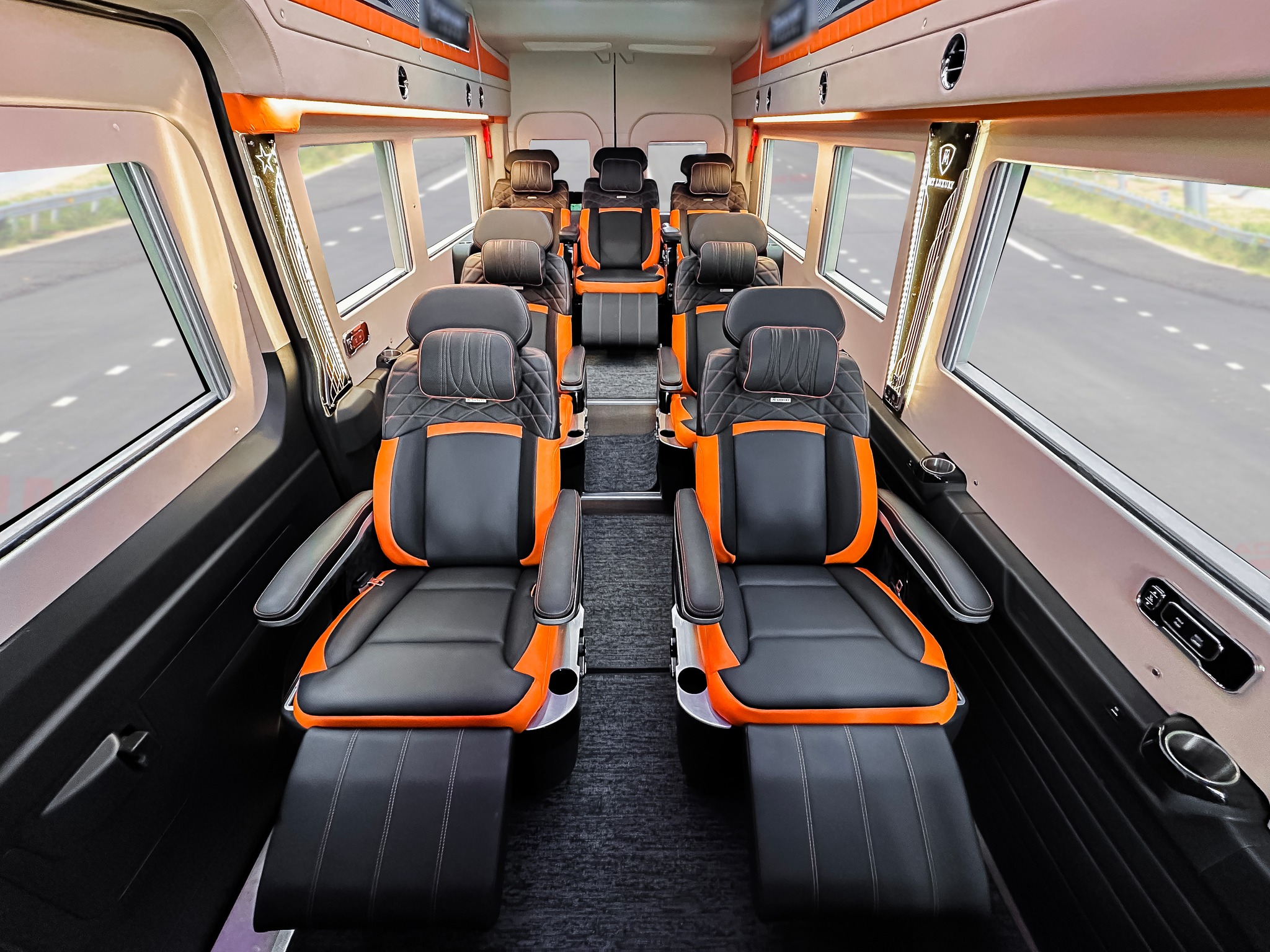 Thuê xe limousine Hà Nội đi Mù Căng Chải, Yên Bái