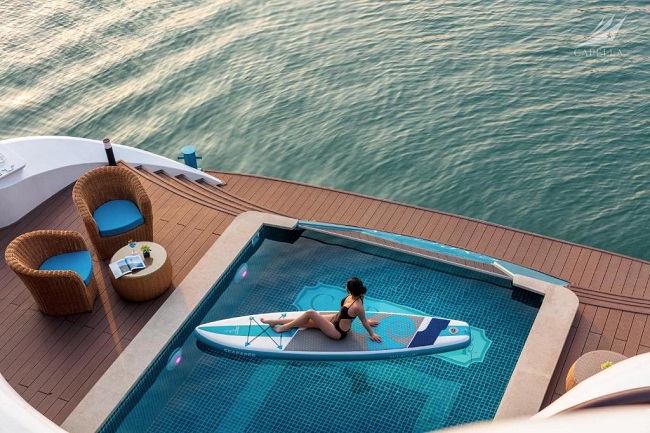 Du Thuyền Scarlet Pearl Lan Hạ 2 ngày 1 đêm