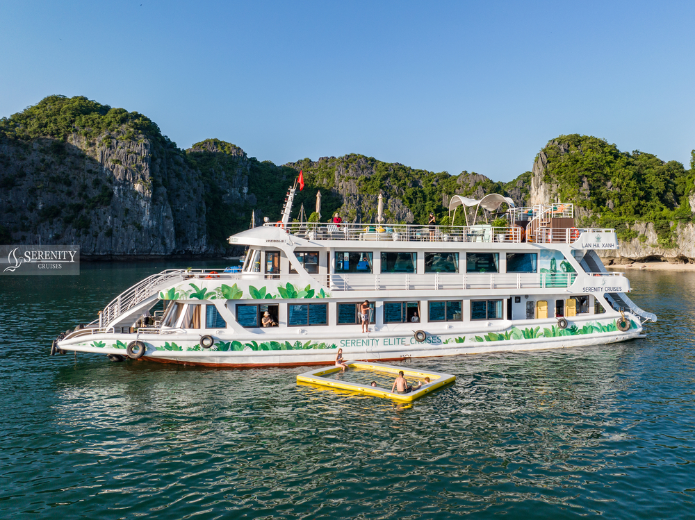 Du thuyền Serenity Lan Hạ Cruise vịnh 1 ngày