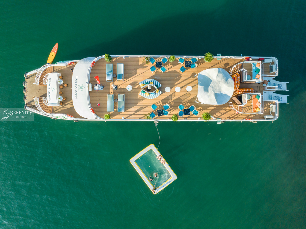 Du thuyền Serenity Lan Hạ Cruise vịnh 1 ngày