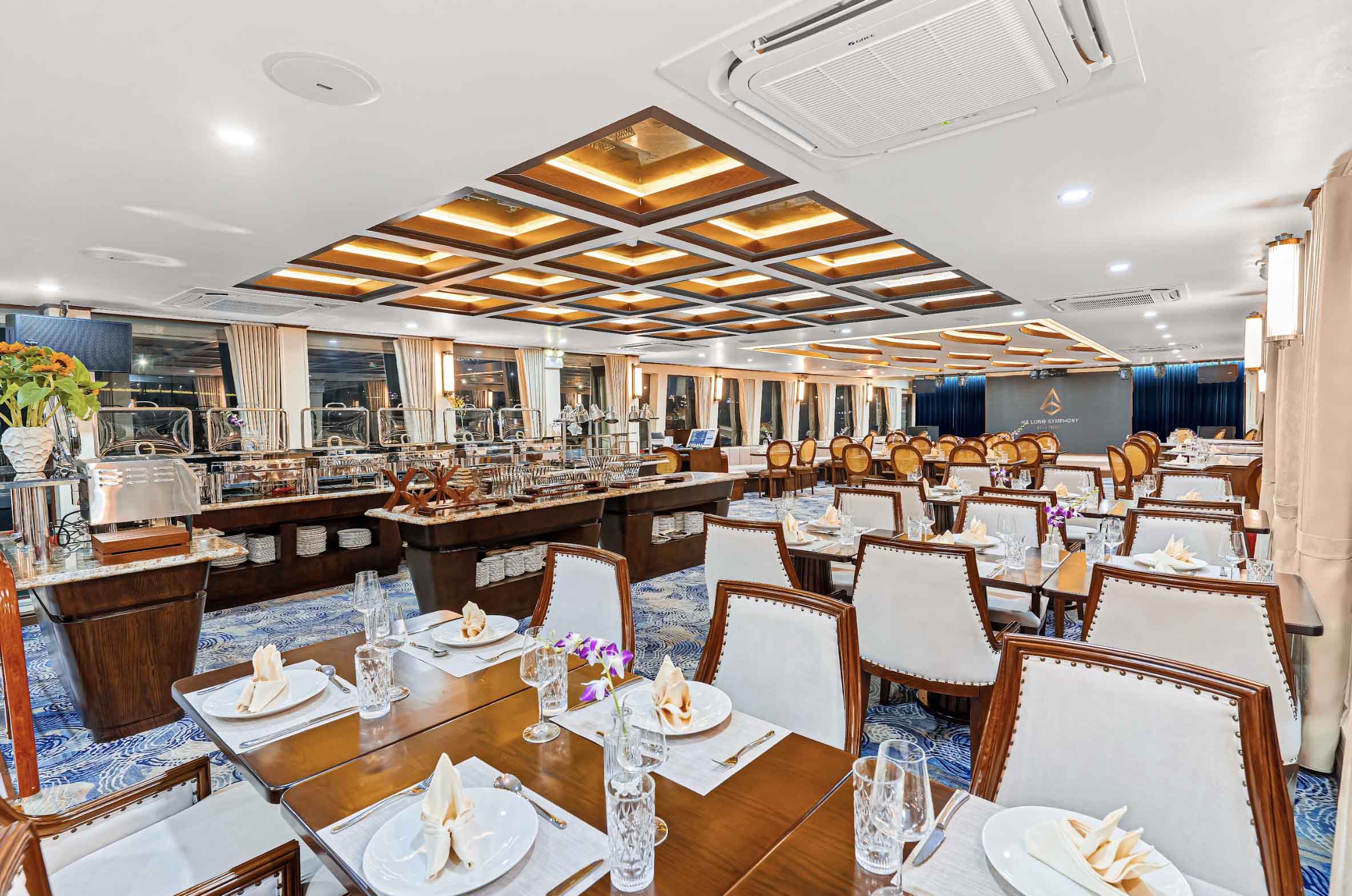 Du thuyền Hạ Long Symphony Cruise