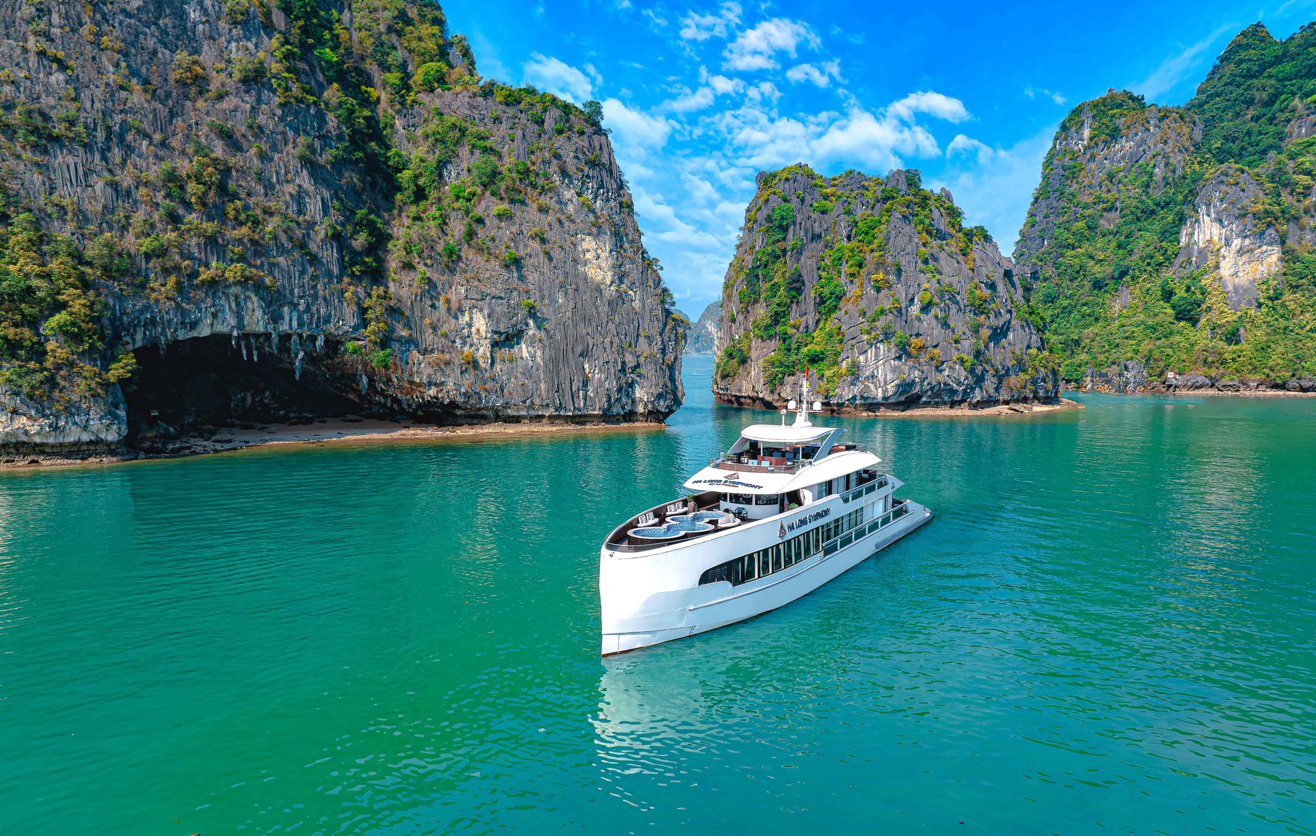 Du thuyền Hạ Long Symphony Cruise