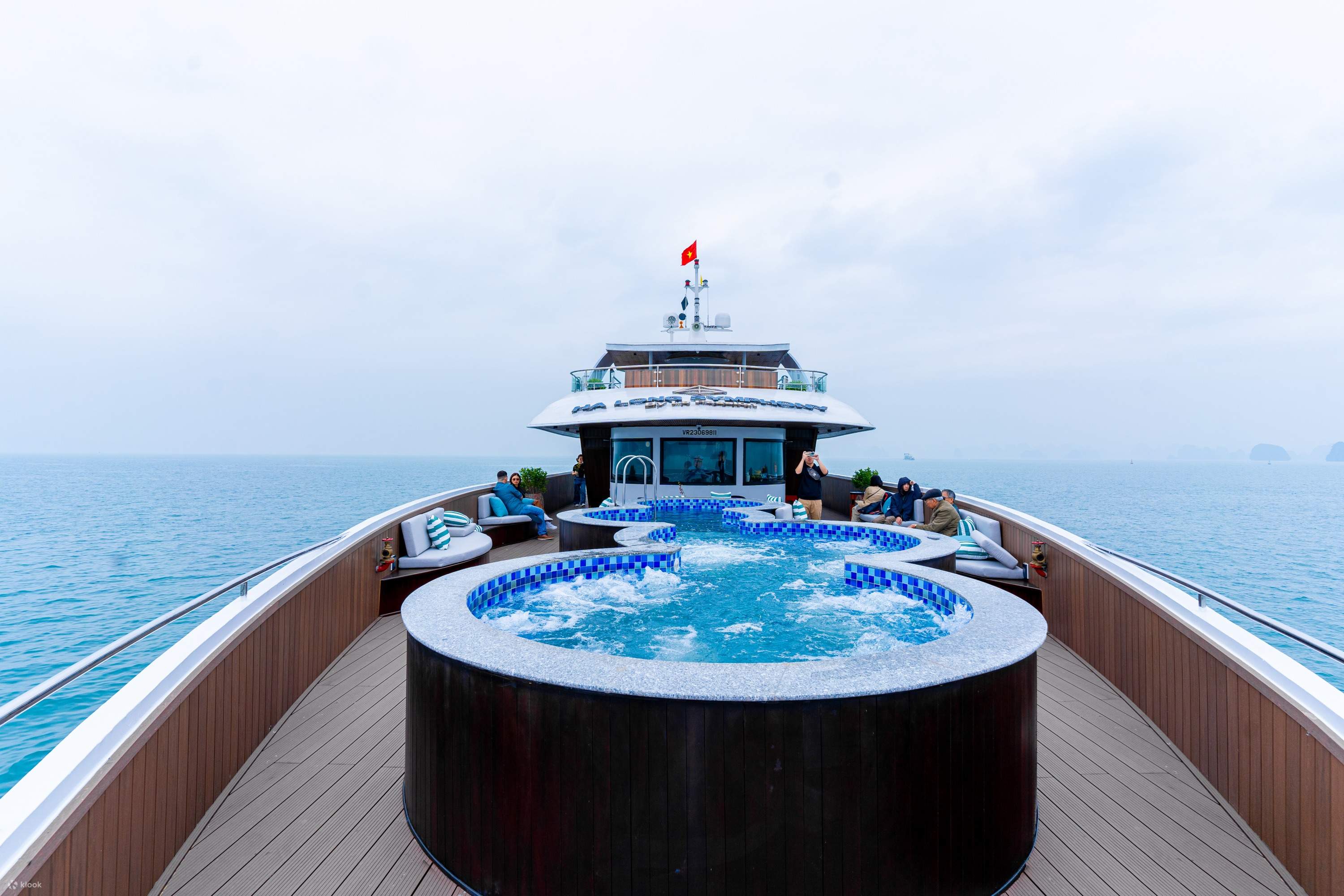 Du thuyền Hạ Long Symphony Cruise