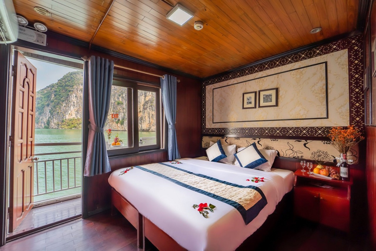 Tour du lịch Hạ Long ngủ đêm trên du thuyền 2 ngày 1 đêm