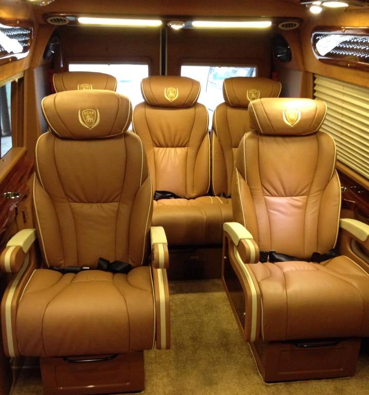 Thuê xe limousine dcar Hà Nội đi Mộc Châu