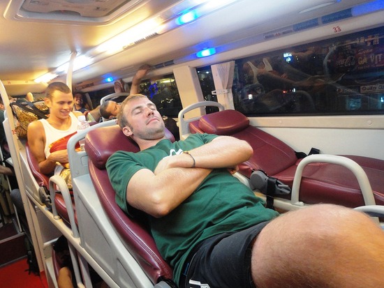 Xe Bus giường nằm Hà Nội đi Viêng Chăn Lào